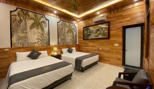 Family Suite with Balcony