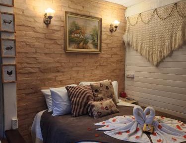 One-Bedroom Chalet