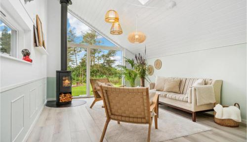 Three-Bedroom Holiday Home 
