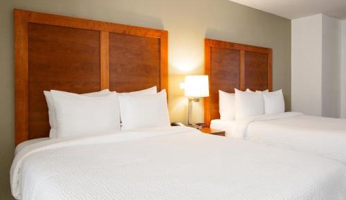 Queen Room with Two Queen Beds - Non-Smoking