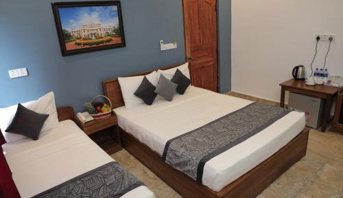 Triple Room with Private Bathroom