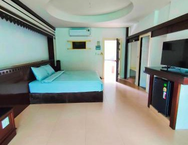 Deluxe King Room