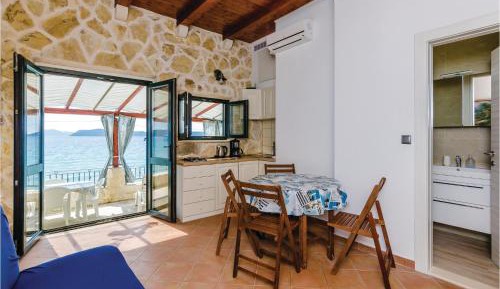 One-Bedroom Holiday Home