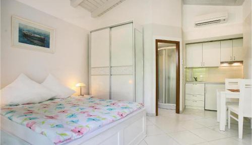 Four-Bedroom Holiday Home