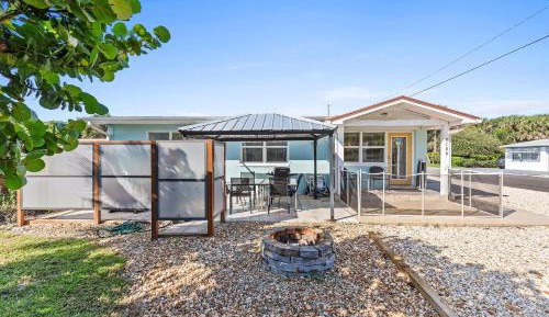 Six-Bedroom Holiday Home