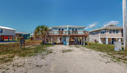 Four bedroom holiday home 