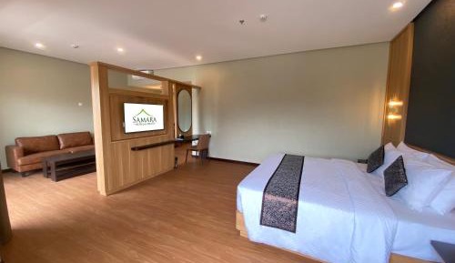 Suite with City View
