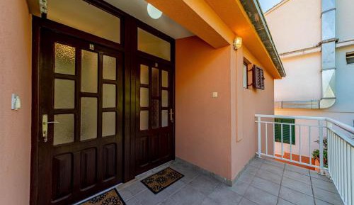 One-Bedroom Apartment with Balcony and Sea View
