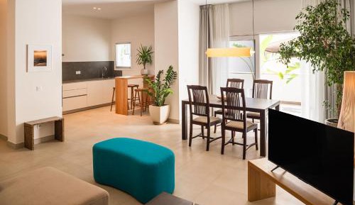 Deluxe Junior Suite
