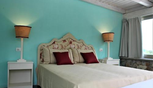 Deluxe Suite with Sea View