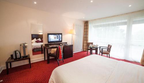 Superior Double or Twin Room with Terrace