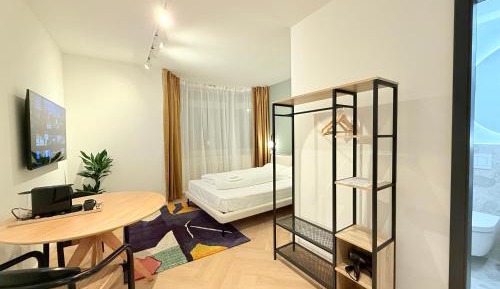 Deluxe Double Studio