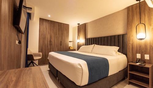 Standard King Room