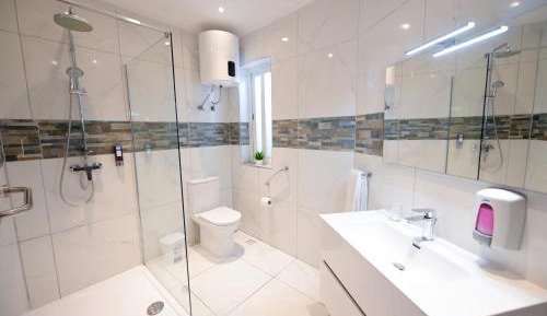 Double or Twin Room with Terrace