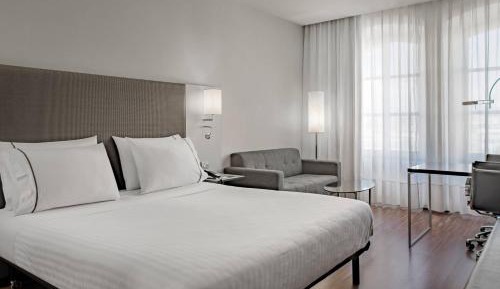 Standard King Room, Guest room, 1 King, City view