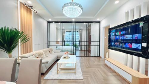 Two-Bedroom Apartment with Balcony