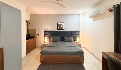 Studio Apartment