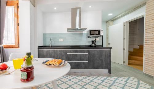 Studio Apartment with One Double Bed