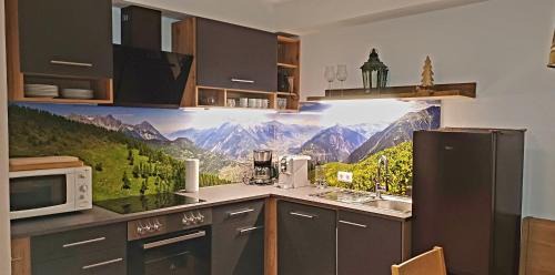 Apartment with Mountain View