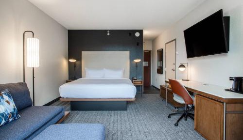 King Room with Sofa Bed - Non-Smoking