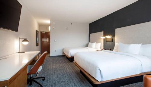 Double Room with Two Double Beds and Adapted Tub - Mobility Accessible