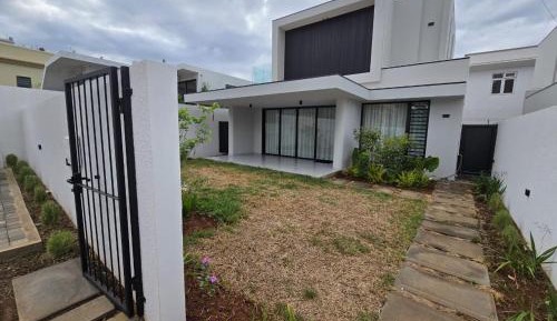 Three-Bedroom Holiday Home 