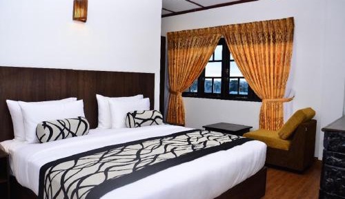 Double Room with Lake View