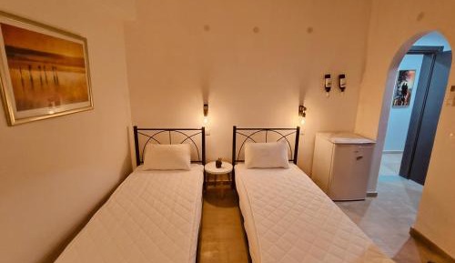 Twin Room with Private Bathroom