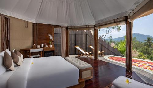 Luxury Pool Tent with Free Benefits