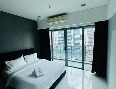 Studio with Balcony