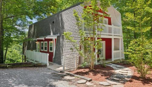 Three-Bedroom Chalet