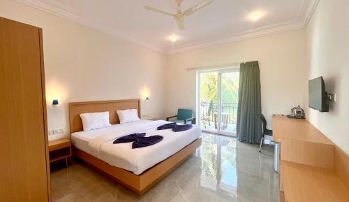 Deluxe Double Room with Balcony
