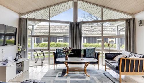 Four-Bedroom Holiday Home