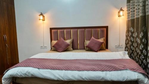 Double Room with Mountain View