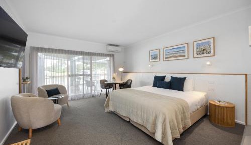 King Room with Spa Bath