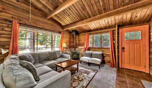 Three-Bedroom Holiday Home 
