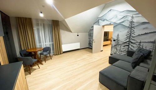 One-Bedroom Apartment with Balcony