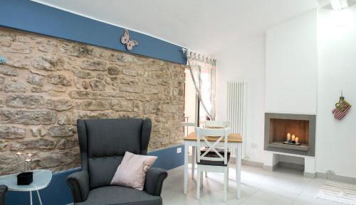 One-Bedroom Apartment-Via Borgo San Sisto II n.4
