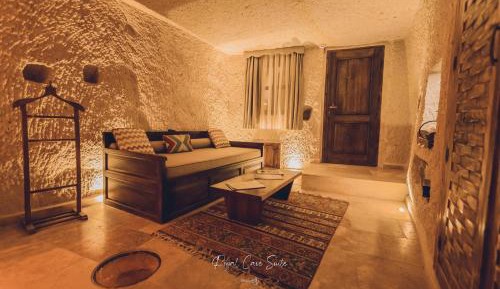 Royal Cave Suite with Jacuzzi