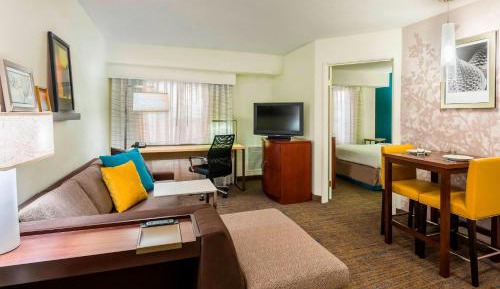 One-Bedroom Queen Suite with Sofa Bed