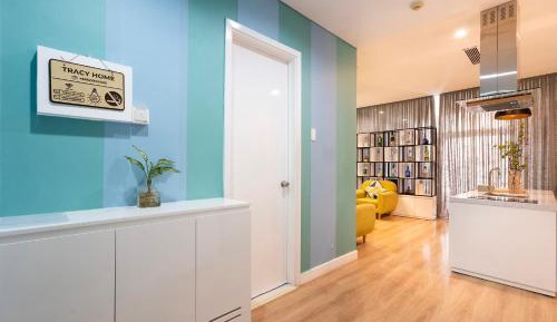 One-Bedroom Apartment with City View