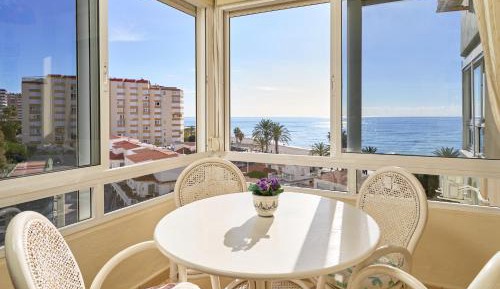Superior One-Bedroom Apartment