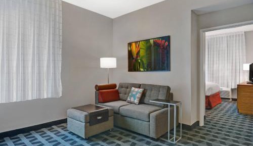 1 Bedroom Suite, 1 Queen, Sofa bed