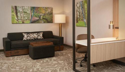 King Suite with Trundle Bed