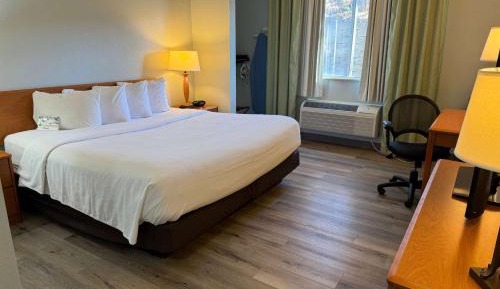 King Room - Mobility Access/Non-Smoking