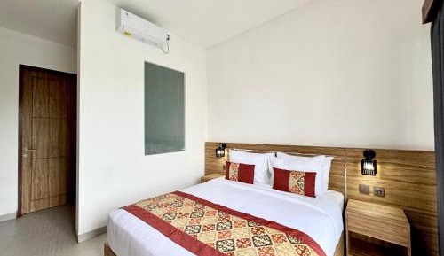 Double Room with Pool View