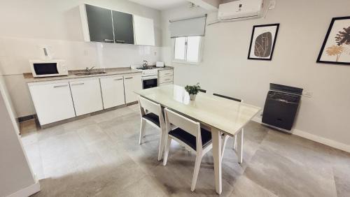 One-Bedroom Apartment (4 Adults)