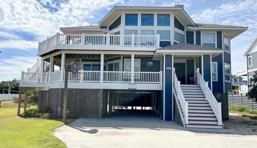 Four-Bedroom Apartment