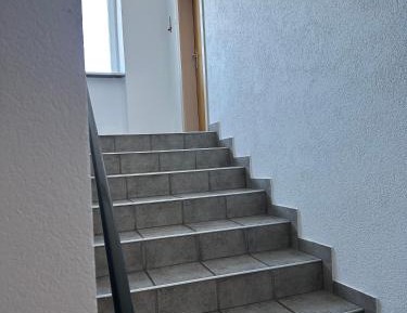 Single Room with Shared Toilet