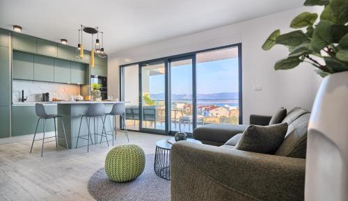 Two-Bedroom Apartment with Balcony and Sea View